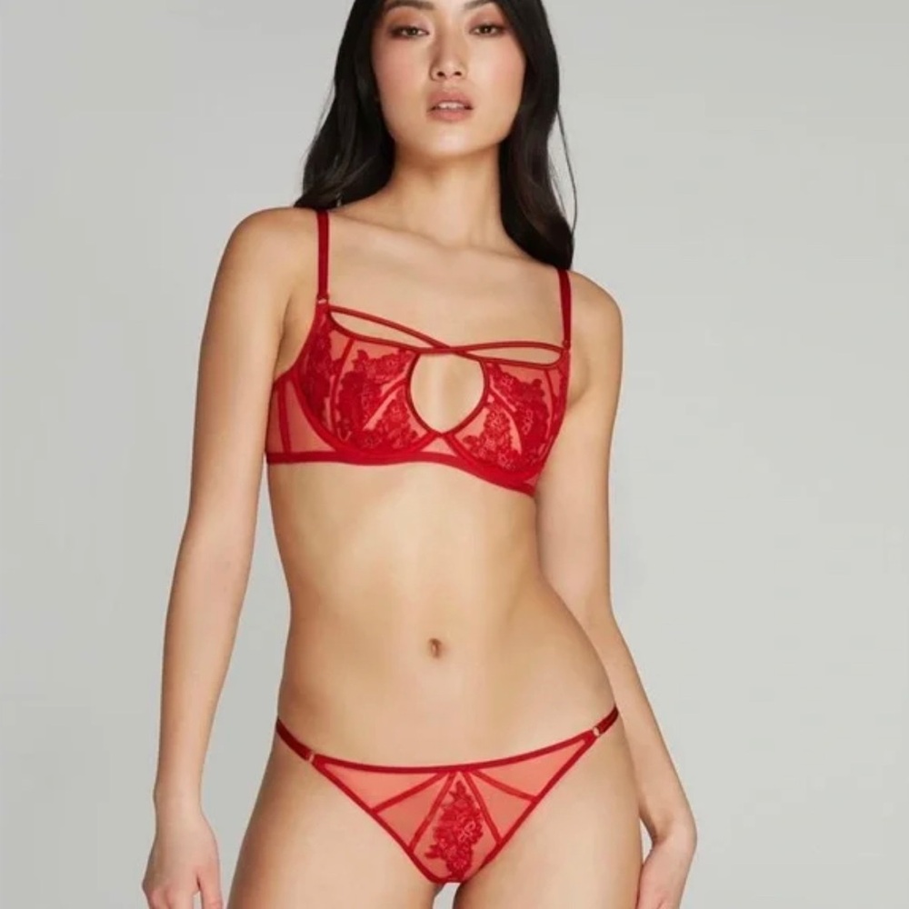 Agent provocateur Red Demelza Bra (34D) and panty (AP3) set. BNWT.